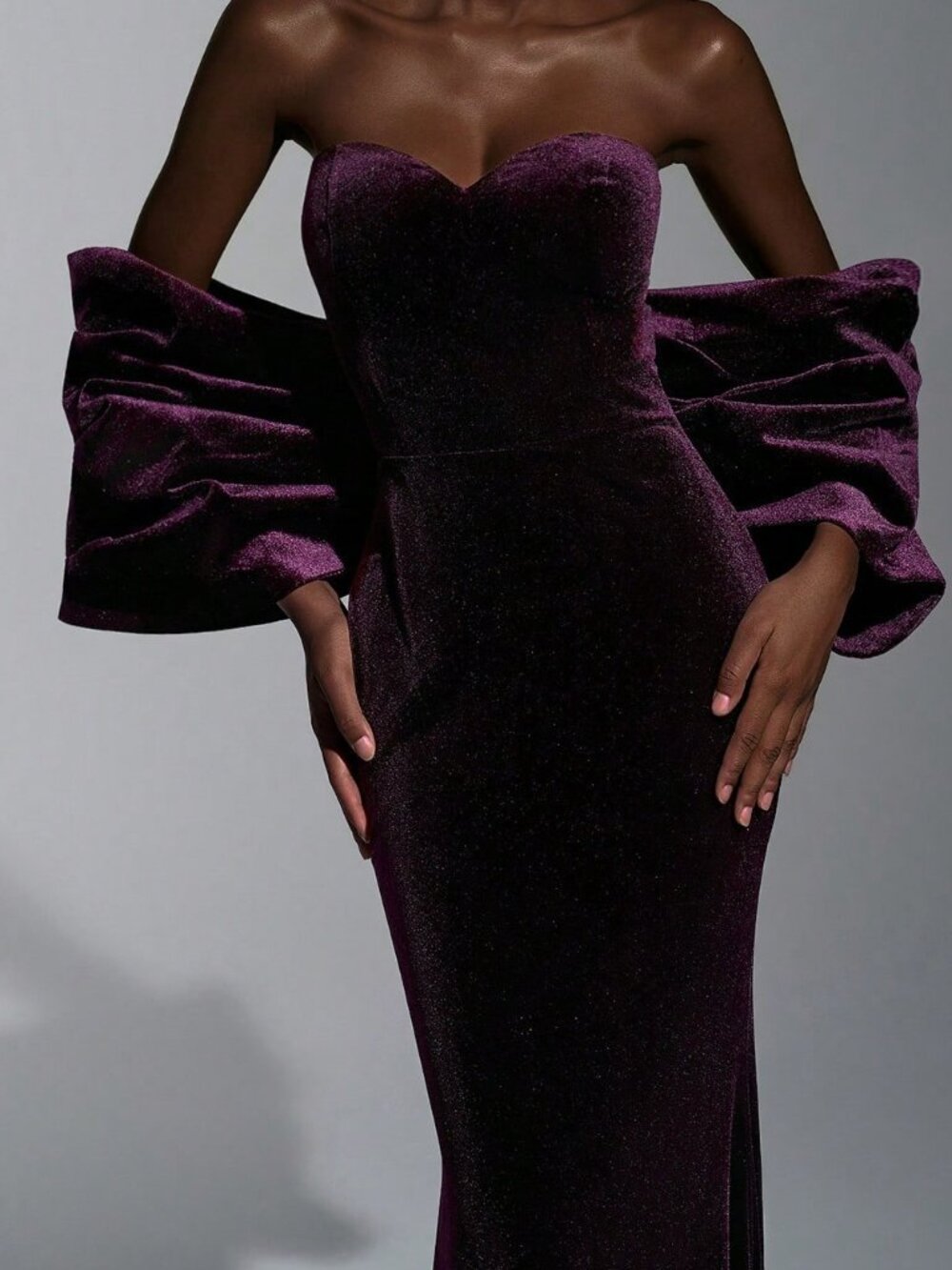 Burgundy Elegant Women's Velvet Formal Gala Dress - Picture 5 of 7